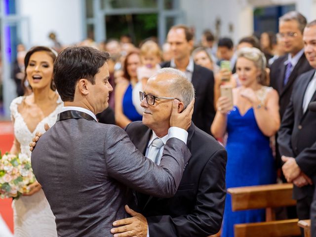 O casamento de Nilton e Carol em Vila Velha, Espírito Santo 22