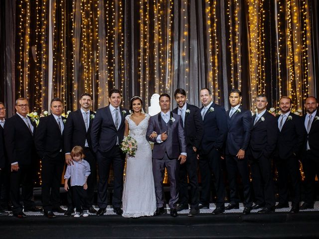 O casamento de Nilton e Carol em Vila Velha, Espírito Santo 47