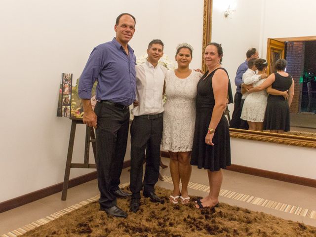 O casamento de Luciano e Carina em Fazenda Rio Grande, Paraná 54
