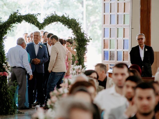 O casamento de Kae e Laura em Poconé, Mato Grosso 39