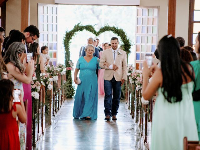 O casamento de Kae e Laura em Poconé, Mato Grosso 40