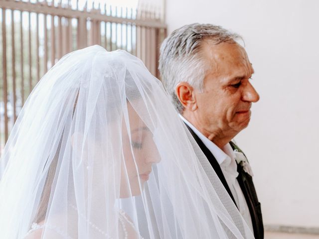 O casamento de Kae e Laura em Poconé, Mato Grosso 51