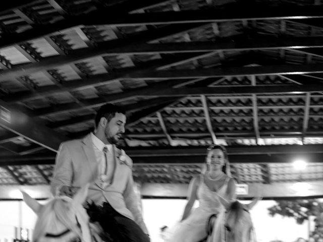 O casamento de Kae e Laura em Poconé, Mato Grosso 114