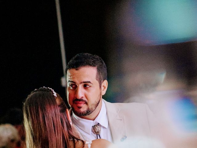 O casamento de Kae e Laura em Poconé, Mato Grosso 154
