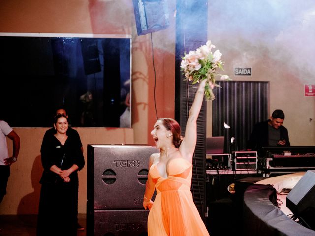 O casamento de Kae e Laura em Poconé, Mato Grosso 174