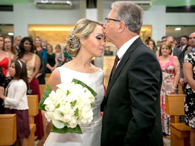 O casamento de Marcelo e Luciana em Niterói, Rio de Janeiro 19