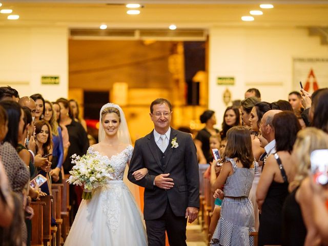 O casamento de Aires e Raissa em Vitória, Espírito Santo 18