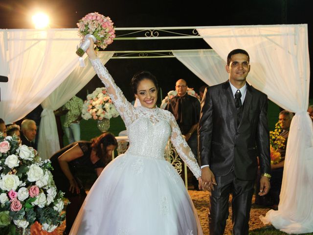 O casamento de Simonides e Beatriz  em Aloândia, Goiás 39
