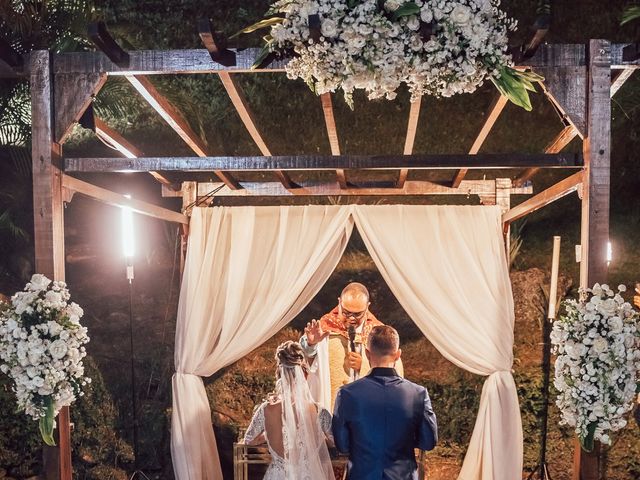 O casamento de Christiane  e Marlon em Belo Horizonte, Minas Gerais 6