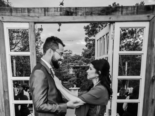 O casamento de Lucas e Amanda em Gravataí, Rio Grande do Sul 12