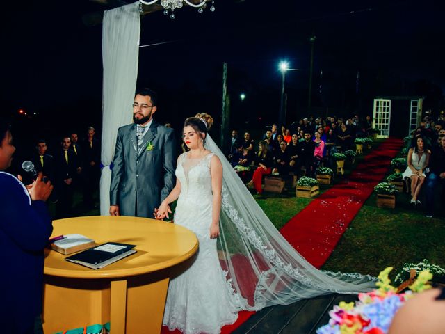 O casamento de Lucas e Amanda em Gravataí, Rio Grande do Sul 14