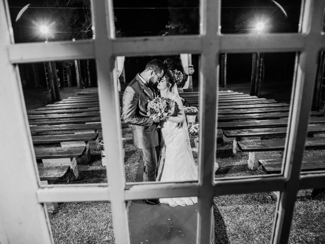 O casamento de Lucas e Amanda em Gravataí, Rio Grande do Sul 21