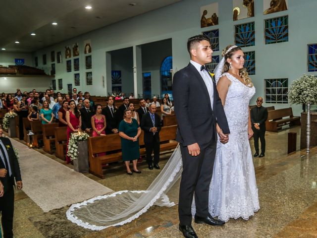 O casamento de Emelly e Sandro em Joinville, Santa Catarina 21