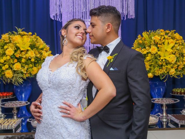O casamento de Emelly e Sandro em Joinville, Santa Catarina 45