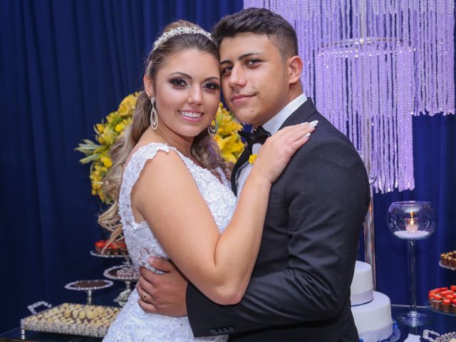 O casamento de Emelly e Sandro em Joinville, Santa Catarina 46