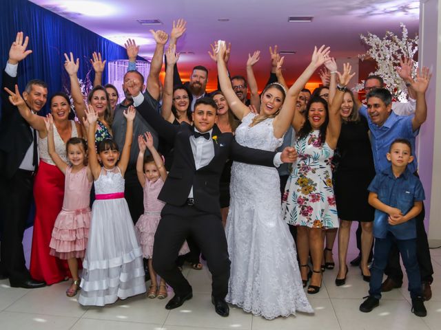 O casamento de Emelly e Sandro em Joinville, Santa Catarina 51