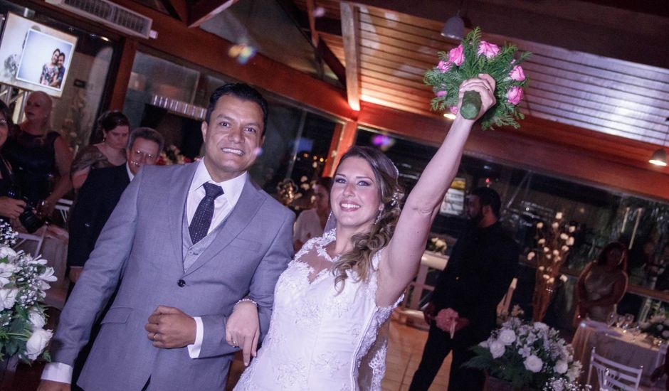 O casamento de Paulo e Alexandra em São Vicente, São Paulo Estado