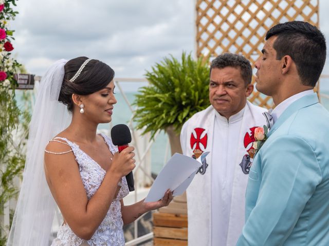 O casamento de Atlas e Thalita em Ilha de Itamaracá, Pernambuco 29