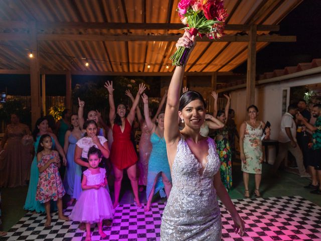 O casamento de Atlas e Thalita em Ilha de Itamaracá, Pernambuco 37