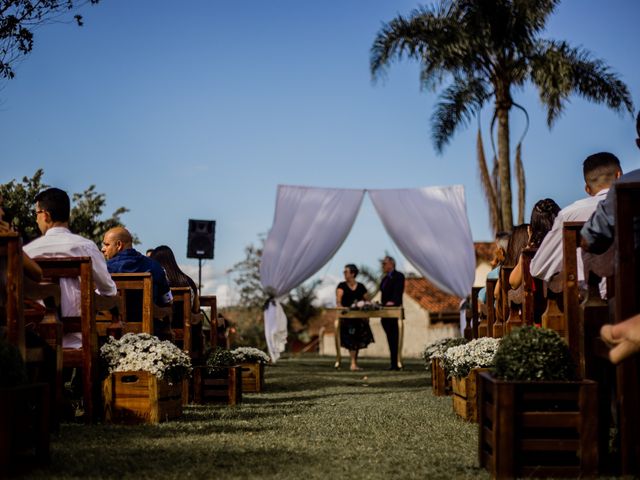 O casamento de Lucas e Pamela em Joinville, Santa Catarina 23