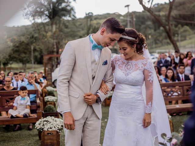 O casamento de Lucas e Pamela em Joinville, Santa Catarina 102