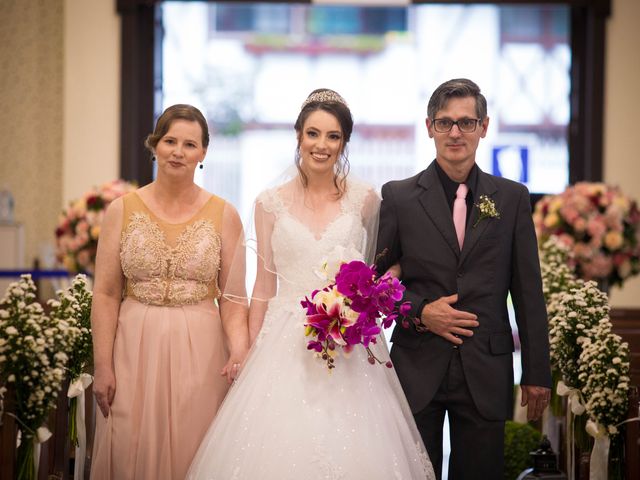 O casamento de Fernando e Letícia em Joinville, Santa Catarina 16