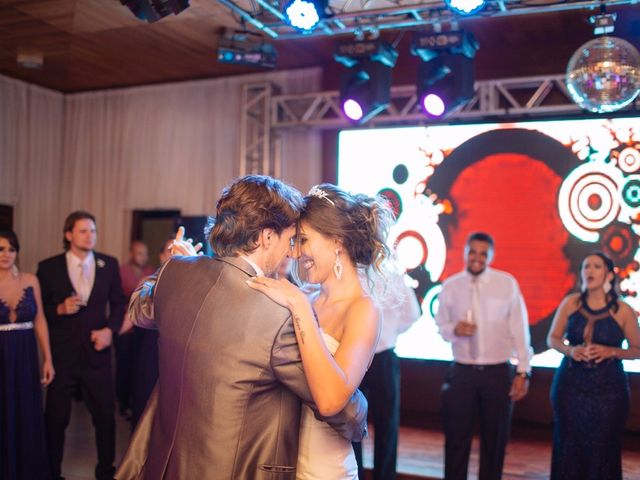 O casamento de Edson e Jessica em Curitiba, Paraná 100
