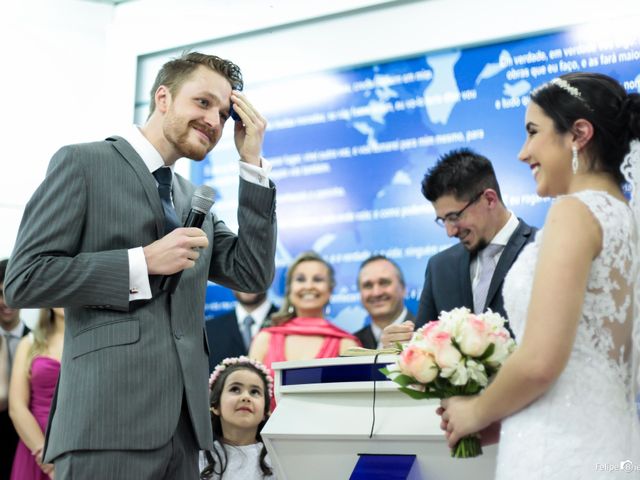 O casamento de Marie Fernandes e Leonardo  em Porto Alegre, Rio Grande do Sul 29