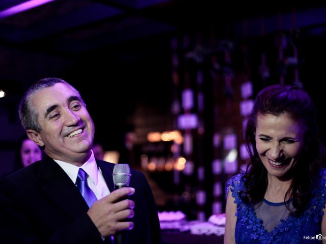 O casamento de Marie Fernandes e Leonardo  em Porto Alegre, Rio Grande do Sul 51