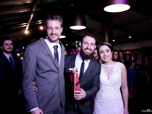 O casamento de Marie Fernandes e Leonardo  em Porto Alegre, Rio Grande do Sul 66