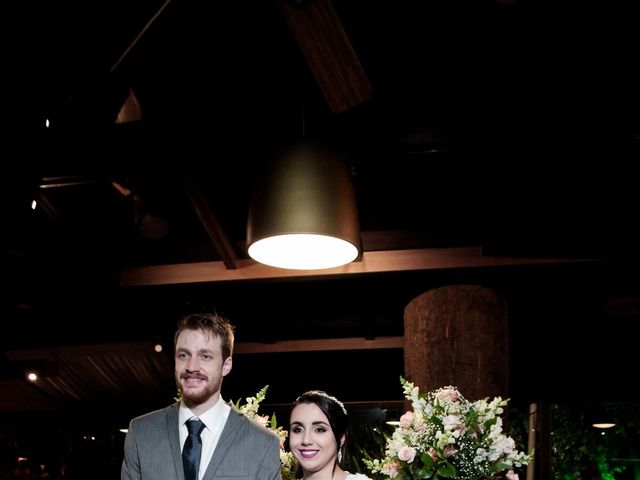 O casamento de Marie Fernandes e Leonardo  em Porto Alegre, Rio Grande do Sul 73