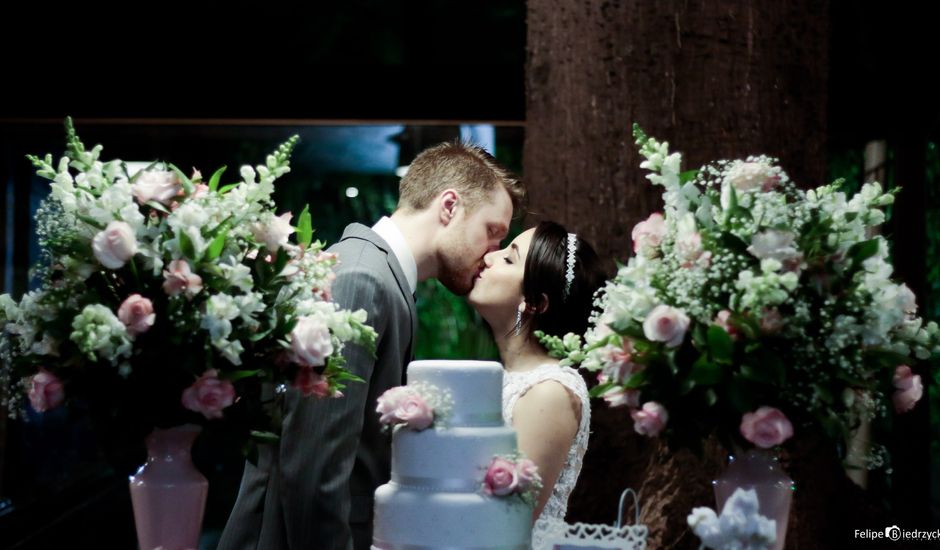 O casamento de Marie Fernandes e Leonardo  em Porto Alegre, Rio Grande do Sul