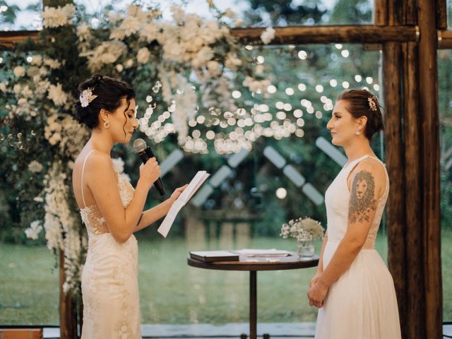 O casamento de Karoline e Yasmin em Quatro Barras, Paraná 33