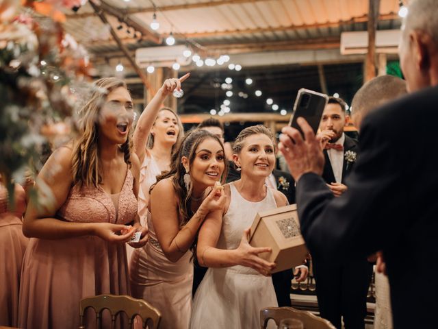 O casamento de Karoline e Yasmin em Quatro Barras, Paraná 81