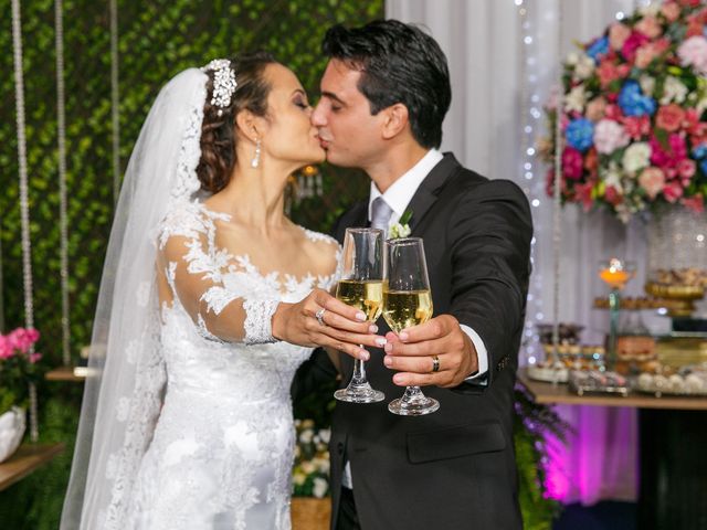 O casamento de Rodrigo e Vivian em Vila Velha, Espírito Santo 63