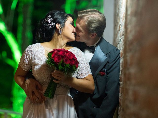 O casamento de Marcelo e Karine em Porto Alegre, Rio Grande do Sul 1