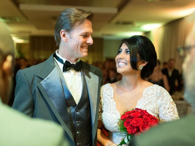 O casamento de Marcelo e Karine em Porto Alegre, Rio Grande do Sul 2