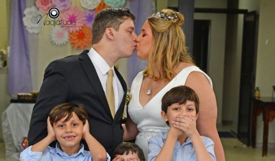 O casamento de Sérgio e Clara em Recife, Pernambuco