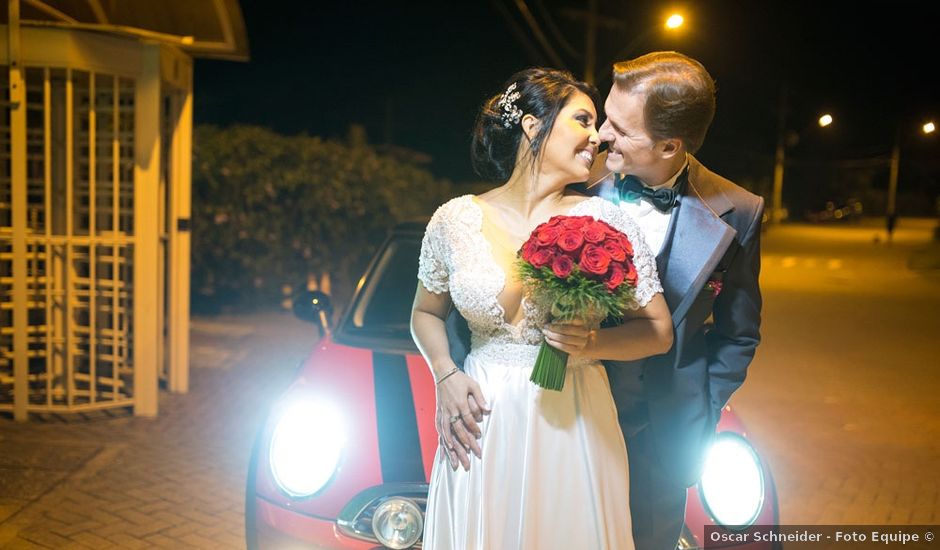 O casamento de Marcelo e Karine em Porto Alegre, Rio Grande do Sul