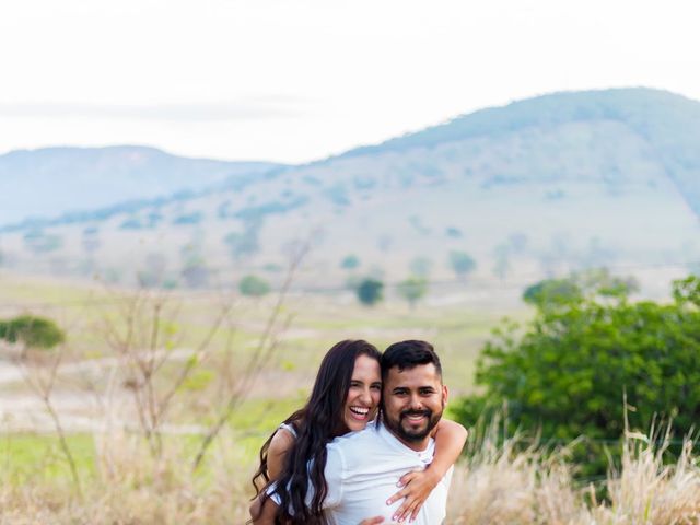 O casamento de Kênia e Higor  em Almenara, Minas Gerais 42