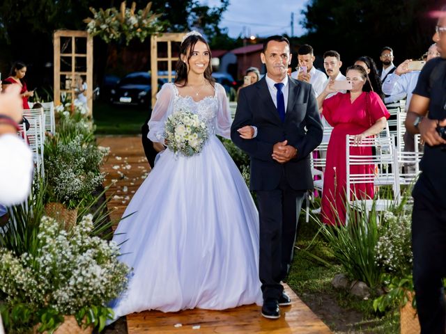 O casamento de Kênia e Higor  em Almenara, Minas Gerais 71