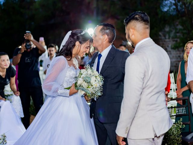 O casamento de Kênia e Higor  em Almenara, Minas Gerais 72