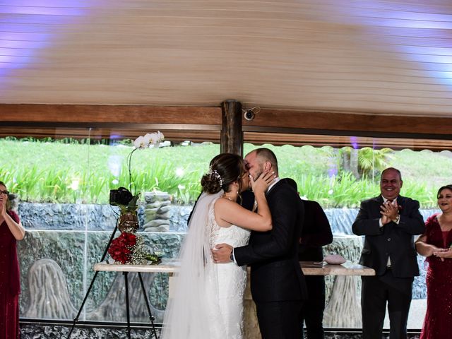 O casamento de Marcus e Mariana em Mairiporã, São Paulo Estado 34