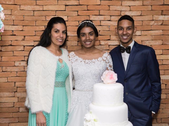 O casamento de Adilson e Marina em Suzano, São Paulo 76