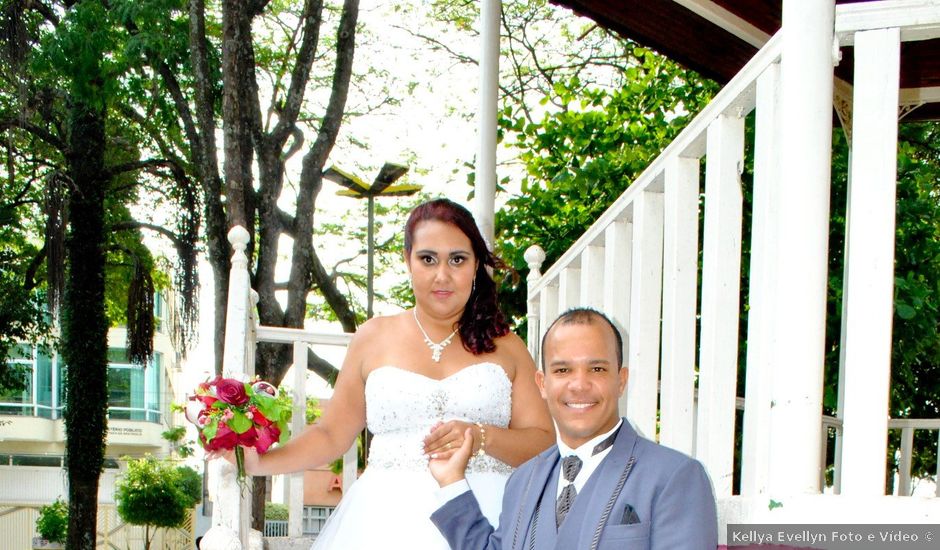 O casamento de Rômulo e Stefanni em Carapicuíba, São Paulo Estado