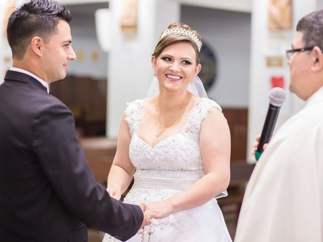 O casamento de Paulo e Karine em Curitiba, Paraná 32