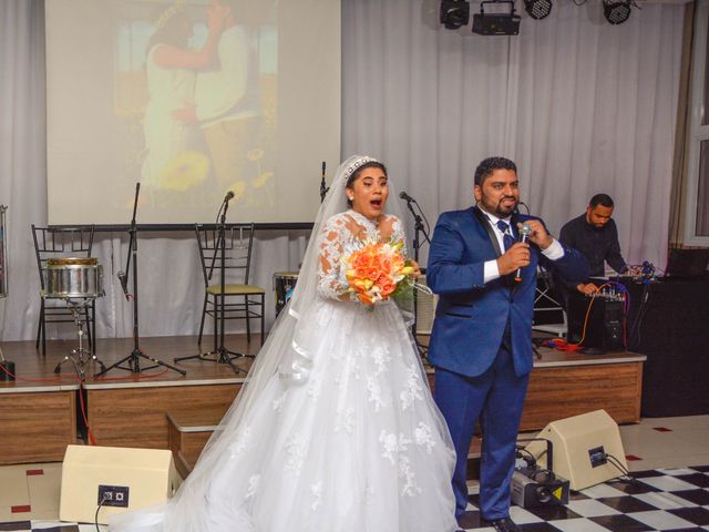 O casamento de Thiago e Luana em Carapicuíba, São Paulo Estado 37
