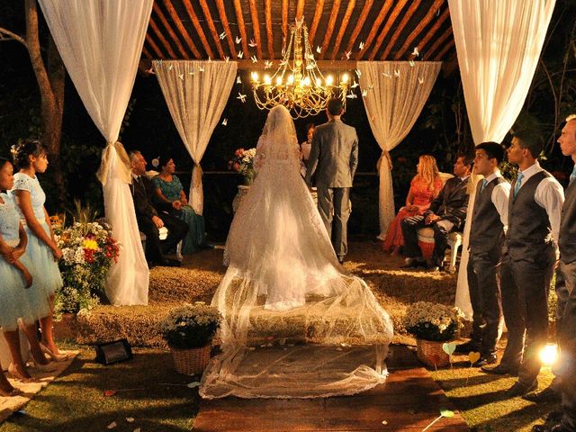 O casamento de Yuri Vieira Silva e Nayara Moraes Bueno Vieira em Aparecida de Goiânia, Goiás 3