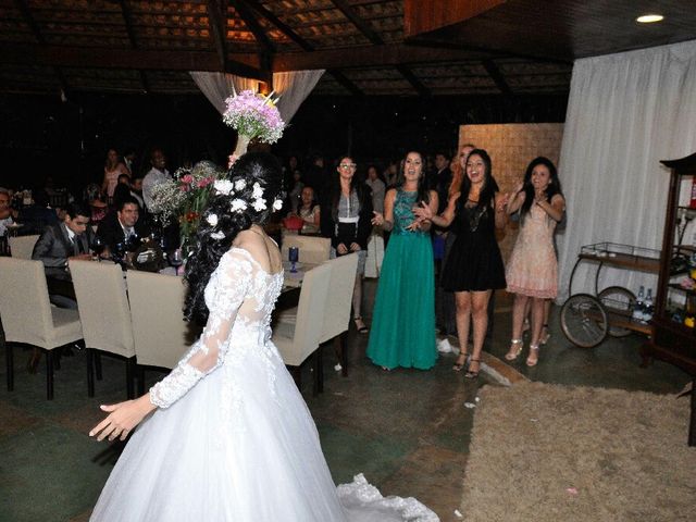 O casamento de Yuri Vieira Silva e Nayara Moraes Bueno Vieira em Aparecida de Goiânia, Goiás 18
