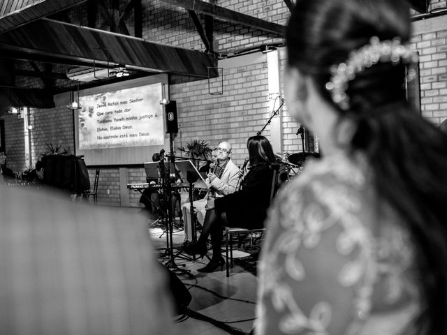 O casamento de Marcio e Alana em Cachoeirinha, Rio Grande do Sul 25